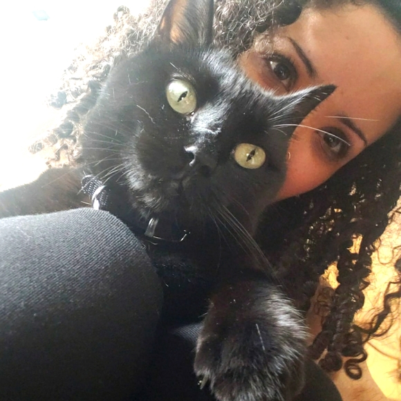 Meet your Posher, Raelle - Picture 1 of 1